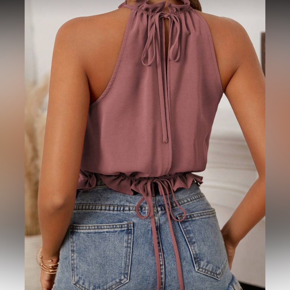 Elegant Mauve Halter Top - Picture 2 of 5